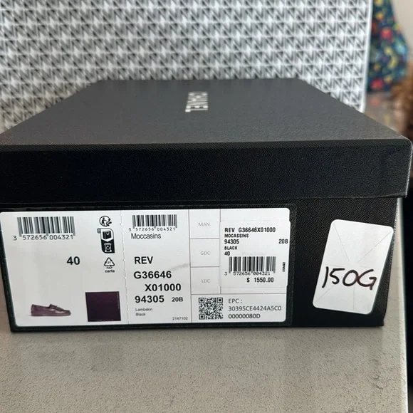 Chanel Turnlock Loafers - Picture 2 of 12